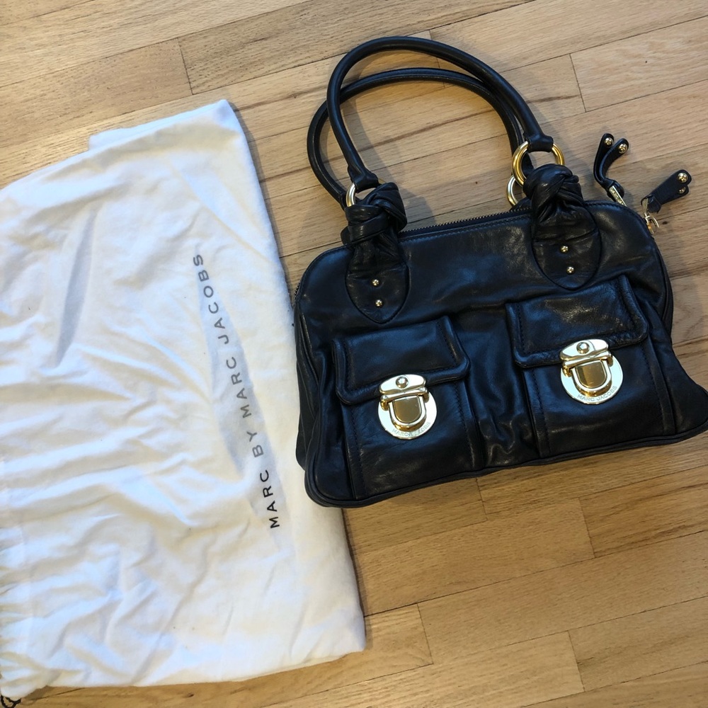 DARK navy blue MARC JACOBS purse with GOLD hardware